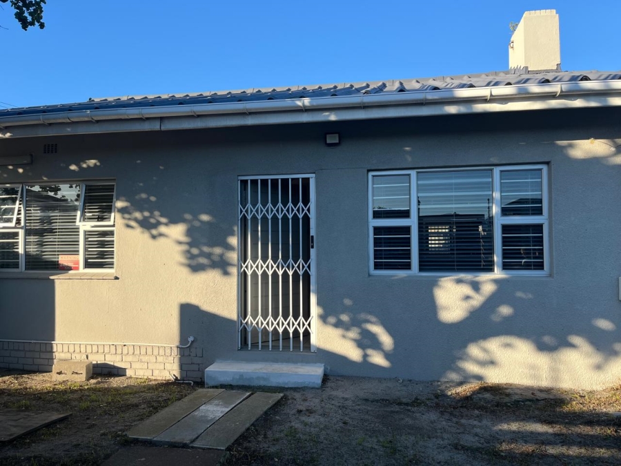3 Bedroom Property for Sale in Ottery East Western Cape